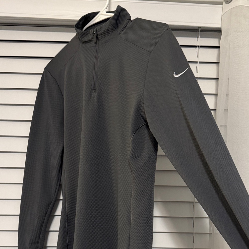 Nike Women’s Gray Quarter Zip Jacket